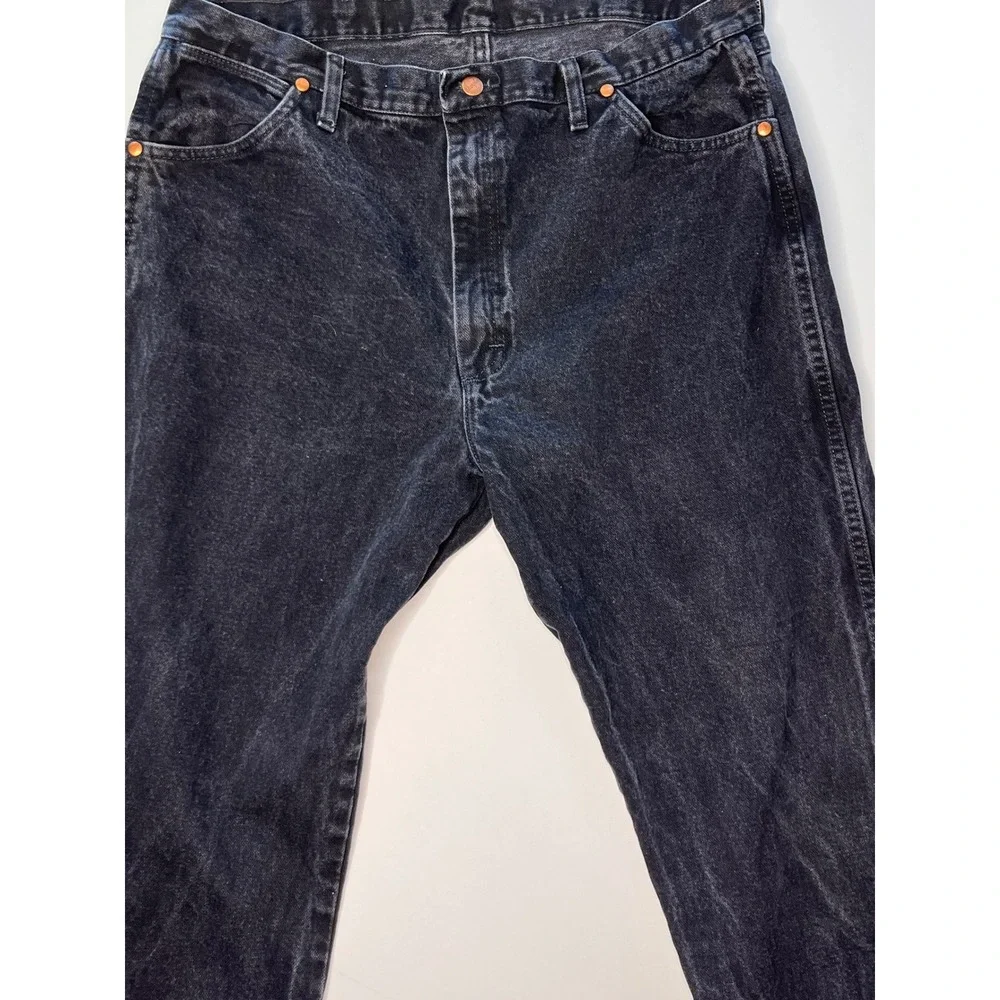 Wrangler Mens Black Denim Jeans Classic Fit Straight Leg 1013MWZWK Size 38x34 - Picture 2 of 10